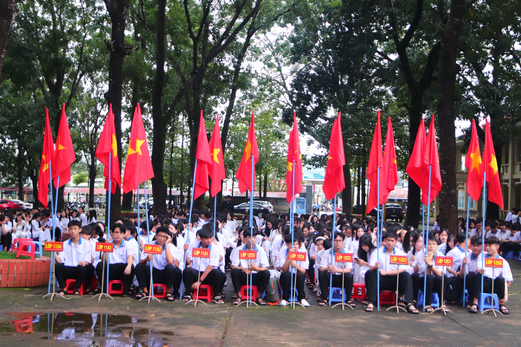 TRƯỜNG THPT TÁNH LINH LONG TRỌNG TỔ CHỨC LỄ KHAI GIẢNG NĂM HỌC 2026 – 2027